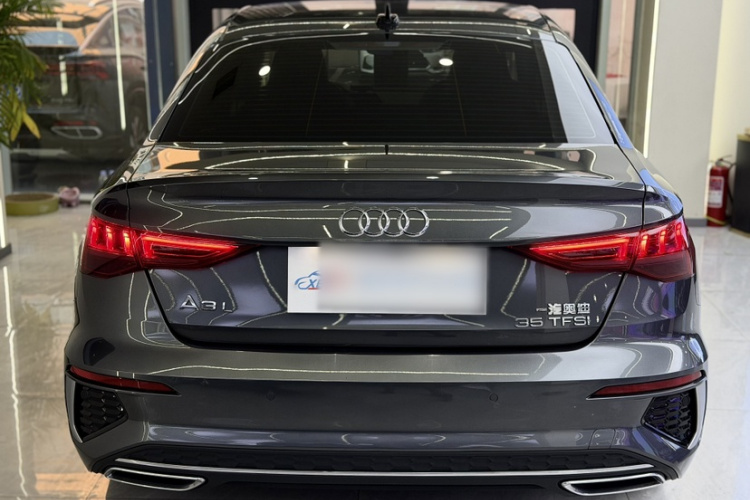 奥迪A3 2024款 A3L Limousine 35 TFSI 时尚运动型车身外观6004