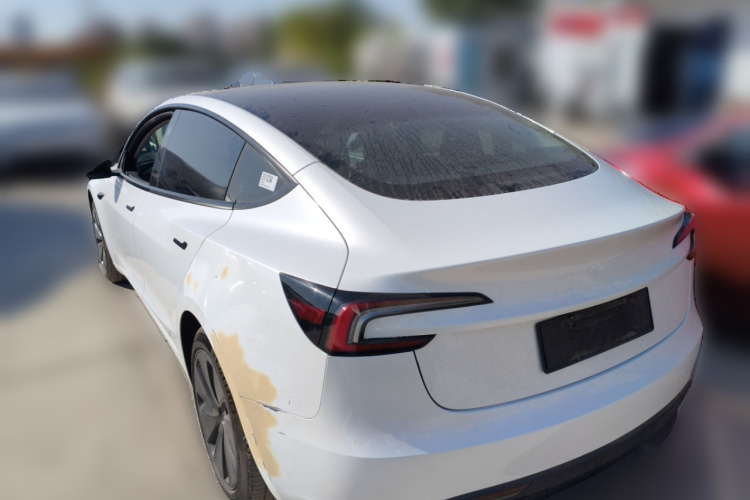 特斯拉 Model 3 2023款 后轮驱动版车身外观6003
