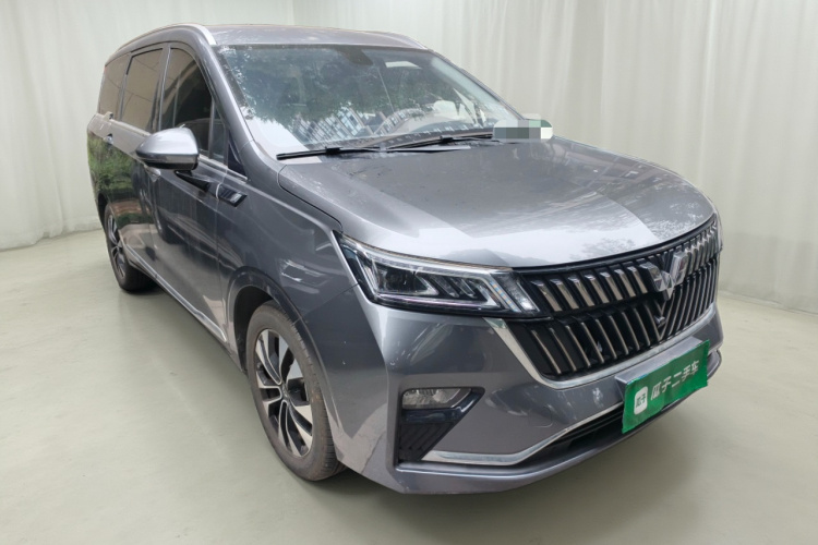 五菱汽车 五菱佳辰 2023款 2.0L DHT旗舰型车身外观3