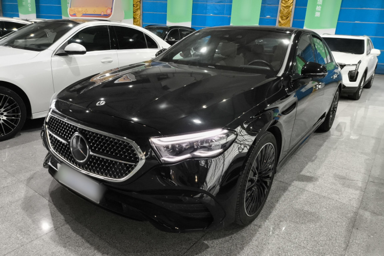 奔驰E级(进口) 2024款 E 300 豪华型运动版车身外观1