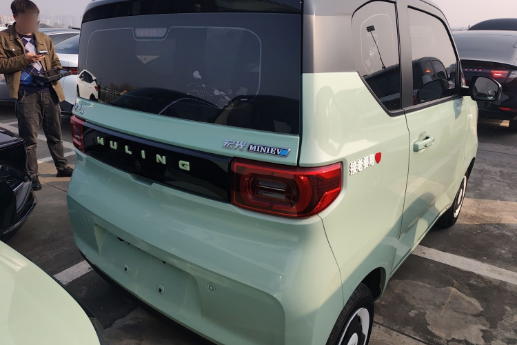 五菱汽车 宏光MINIEV 2021款 马卡龙臻享款 三元锂车身外观6004