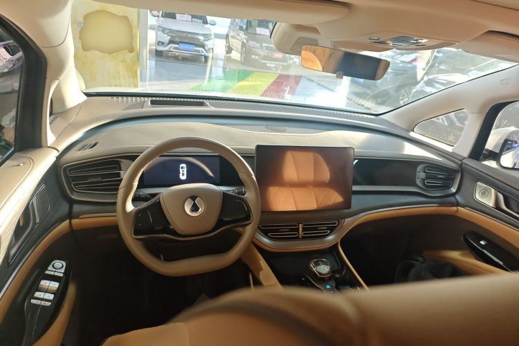 腾势D9 2022款 DM-i 970 四驱尊荣型中控内饰7002