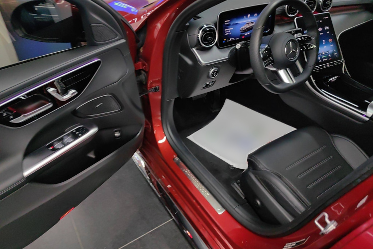 奔驰C级 2022款 C 200 L 运动版中控内饰7003