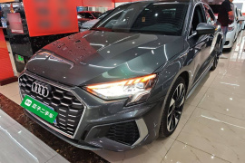 奥迪A3 2024款 A3L Limousine 35 TFSI 时尚运动型