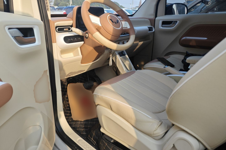 五菱汽车 宏光MINIEV 2024款 第三代 215km 进阶版中控内饰20