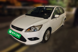 福特 福克斯 2013款 两厢经典 1.8L 手动时尚型