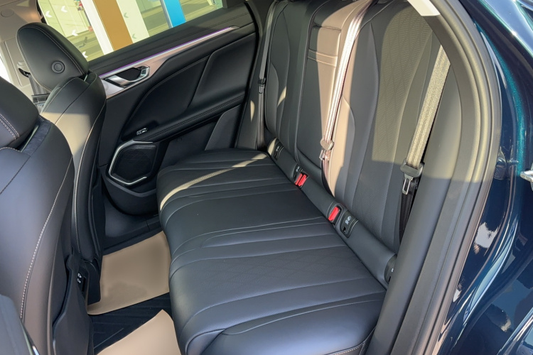 魏牌 摩卡新能源 2024款 Hi4 四驱长续航版局部细节19