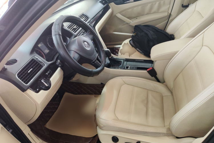 大众 帕萨特 2014款 1.8TSI DSG尊荣导航版局部细节19