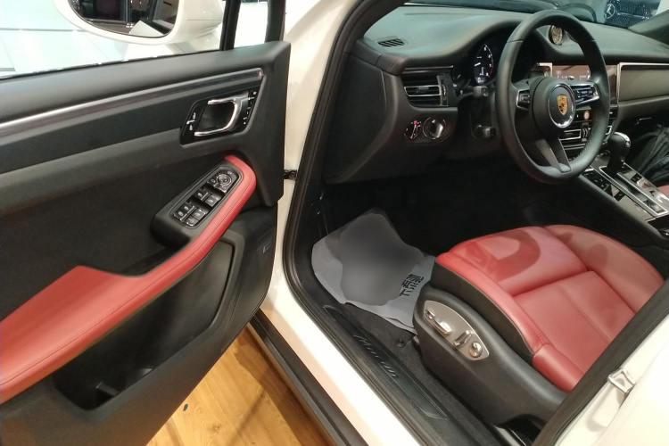 保时捷 2022款 Macan 2.0T中控内饰7003