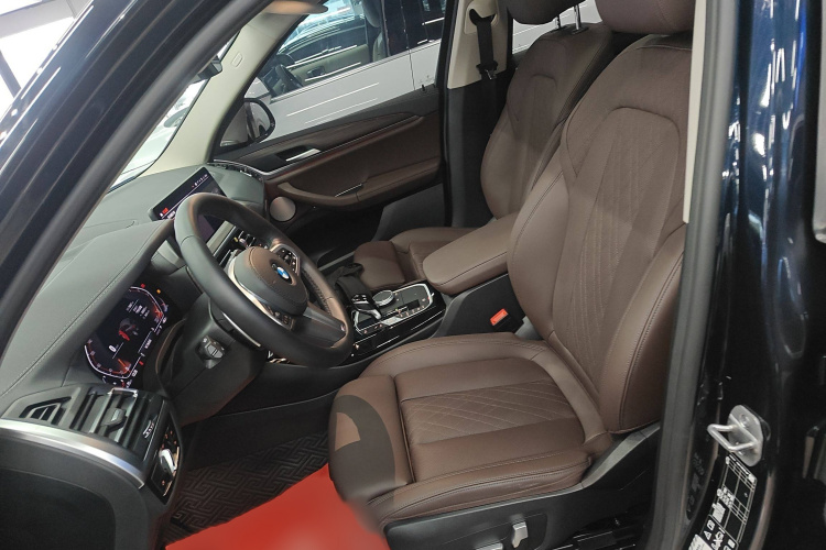 宝马X3 2022款 xDrive30i 领先型 M曜夜套装局部细节19