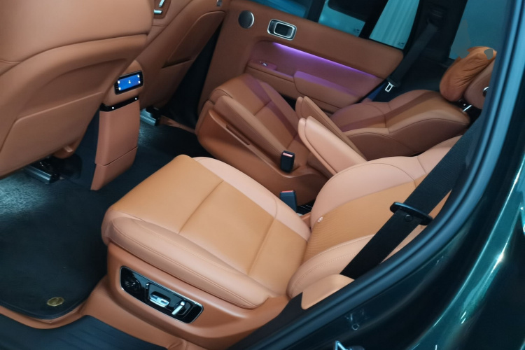 理想汽车 理想L9 2024款 Ultra中控内饰7004