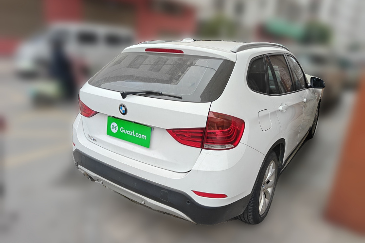 宝马X1 2014款 sDrive18i 时尚型车身外观7