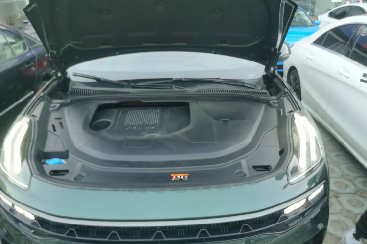 领克06 2023款 Remix 1.5T Hero机舱底盘24