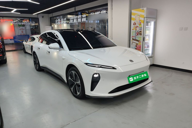 蔚来ET5T 2024款 75kWh Touring车身外观3