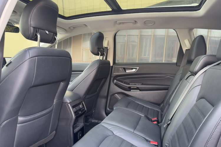 福特 锐界 2020款 EcoBoost 245 两驱豪锐型 7座中控内饰7002