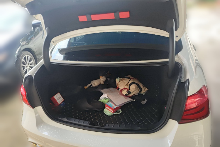 宝马3系 2019款 320i M运动套装局部细节23