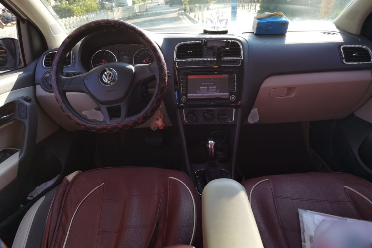 大众 Polo 2014款 1.6L 自动舒适版中控内饰7002
