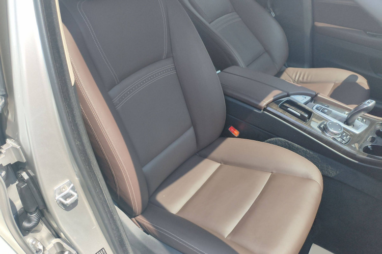 宝马5系 2017款 525Li 豪华设计套装局部细节41