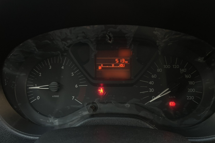 雪铁龙 爱丽舍 2016款 1.6L 手动时尚型局部细节14