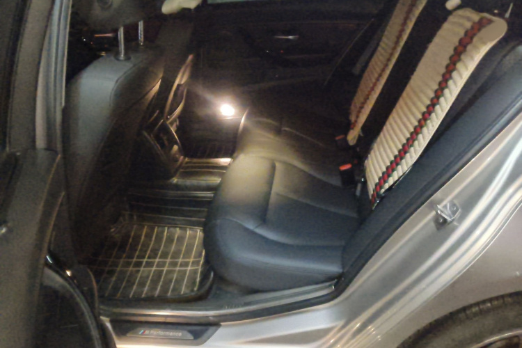 宝马3系 2017款 320Li 时尚型中控内饰7004