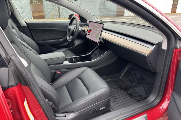 特斯拉 Model 3 2020款 改款 标准续航后驱升级版中控内饰7004