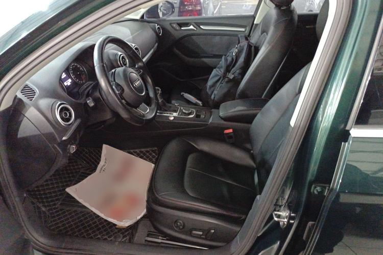 奥迪A3 2016款 Limousine 35 TFSI 领英型中控内饰19