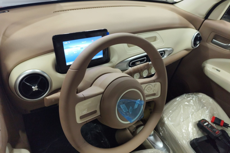 五菱汽车 宏光MINIEV 2025款 四门版 进阶款中控内饰12