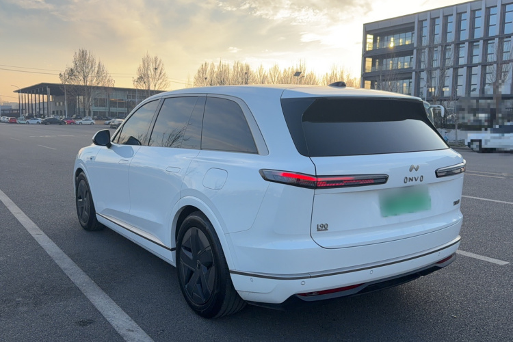 乐道L90 2025款 Max 六座版车身外观6005