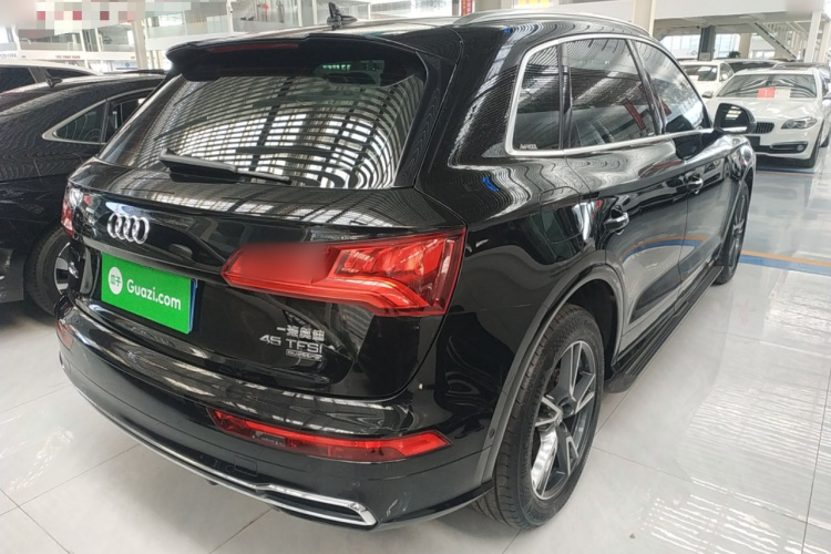 奥迪Q5L 2020款 45 TFSI 尊享时尚型车身外观7