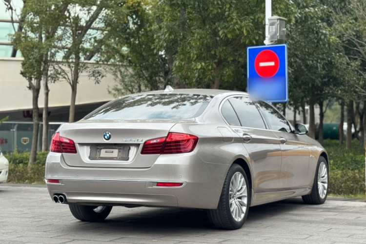 宝马5系 2017款 525Li 豪华设计套装车身外观6005