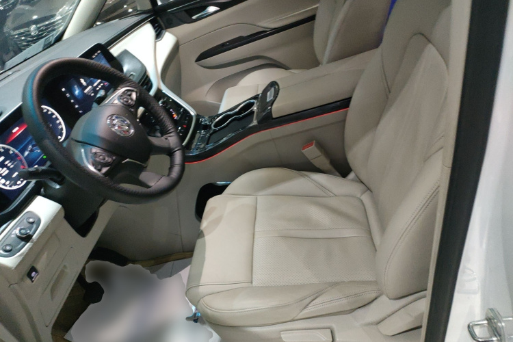 别克GL8 2023款 ES陆尊 舒适型中控内饰19