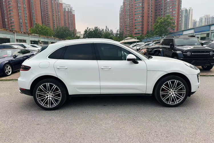 保时捷 2017款  Macan 2.0T车身外观6003