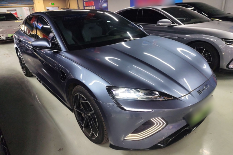 比亚迪 海豹 2022款 700km 长续航后驱版车身外观3