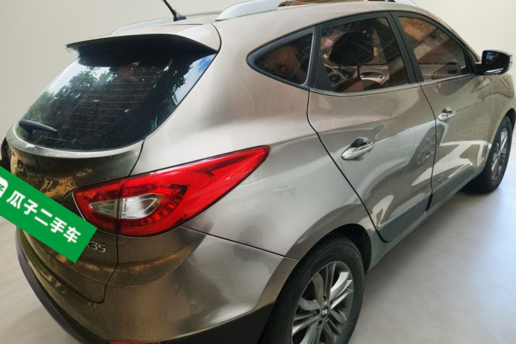 北京现代ix35 2015款 2.0L 自动两驱智能型 国IV车身外观7