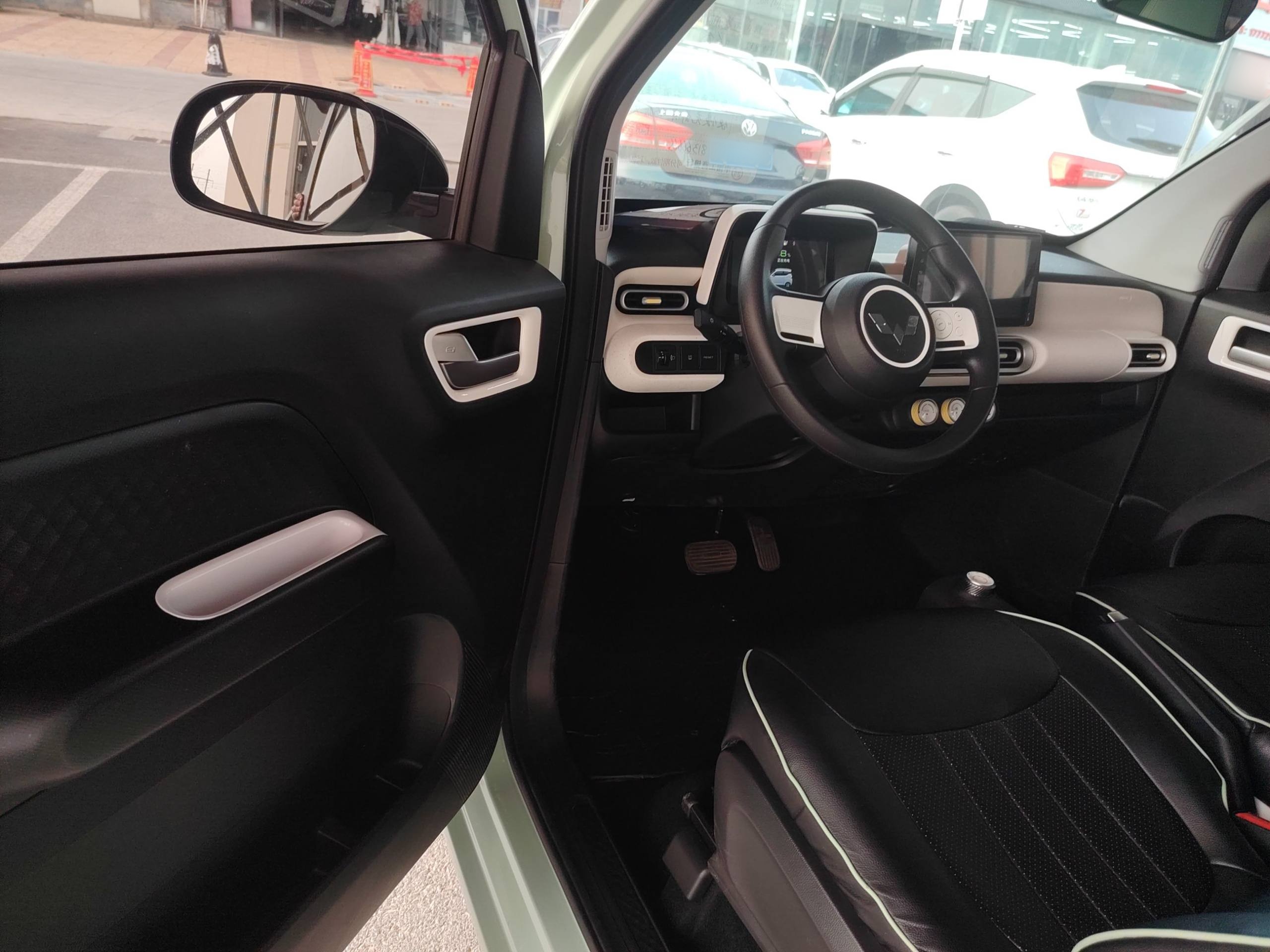 五菱汽车 宏光MINIEV 2024款 第三代 215km 青春版