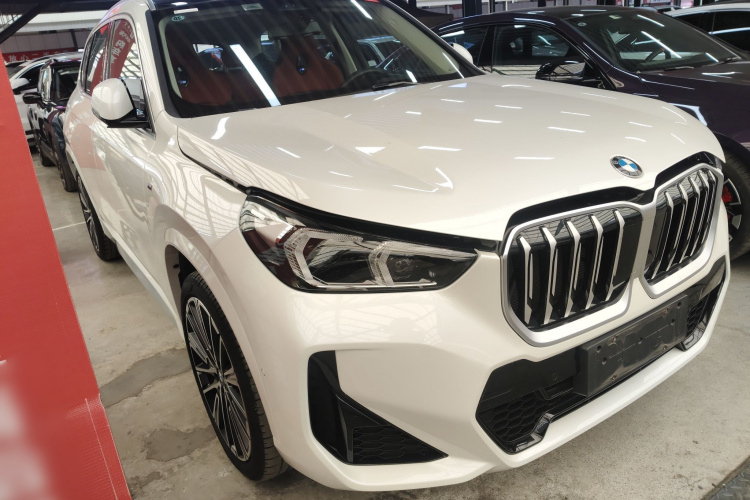 宝马X1 2023款 xDrive25Li M运动套装车身外观3