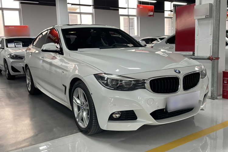 宝马3系GT 2019款 320i M运动套装车身外观6005