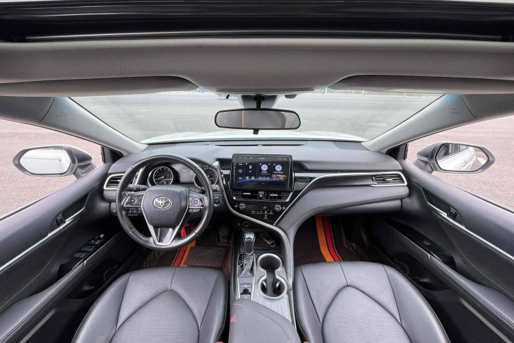 丰田 凯美瑞 2021款 2.0G 豪华版中控内饰7003