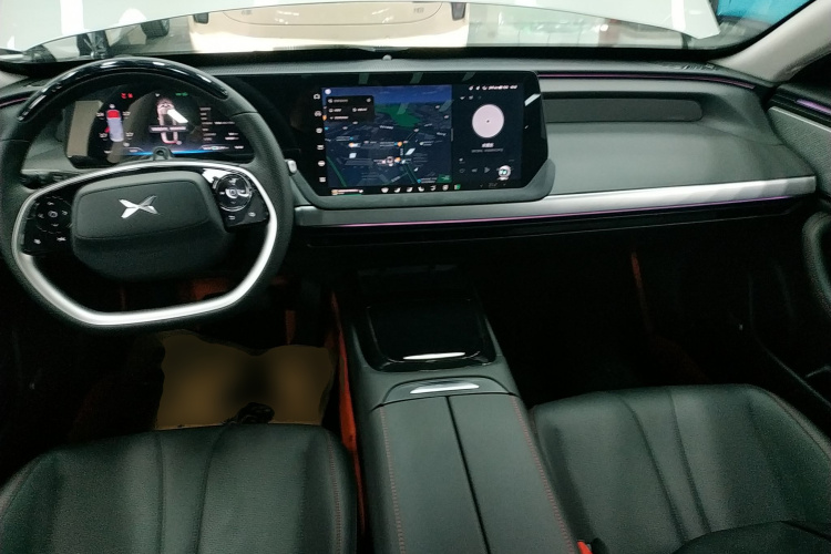 小鹏P7 2023款 480E中控内饰12