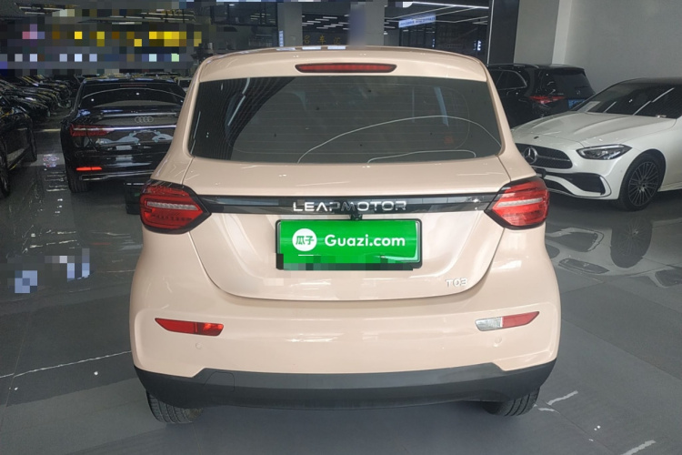 零跑汽车 零跑T03 2021款 400轻享版 三元锂车身外观6