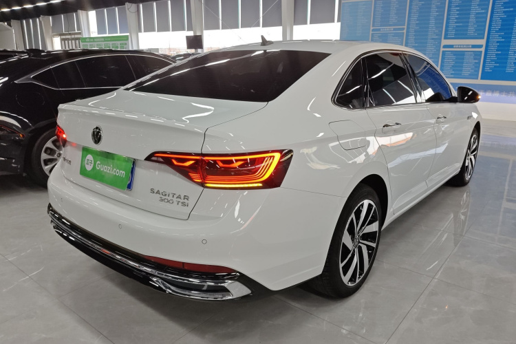 大众 速腾 2023款 300TSI DSG超越版车身外观7