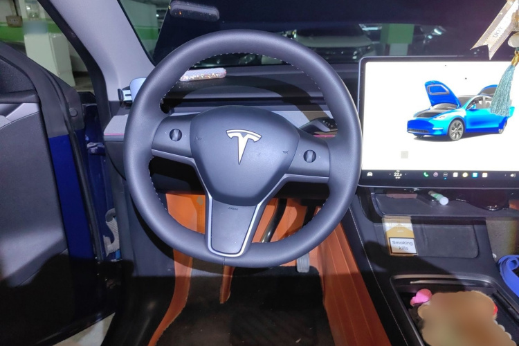 特斯拉 Model Y 2023款 长续航全轮驱动版局部细节13