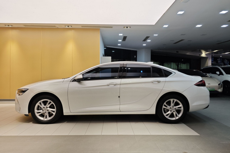 别克 君威 2024款 25T 超享版车身外观6002