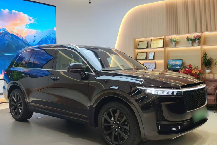 理想汽车 理想ONE 2020款 增程6座版车身外观6002