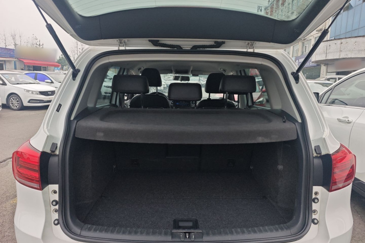 大众 途观 2016款 280TSI 自动两驱丝绸之路风尚版机舱底盘23