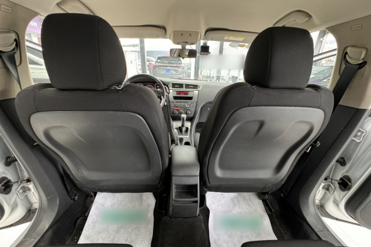 DS 5LS 2014款 1.8L 自动舒适版VTi140中控内饰7002