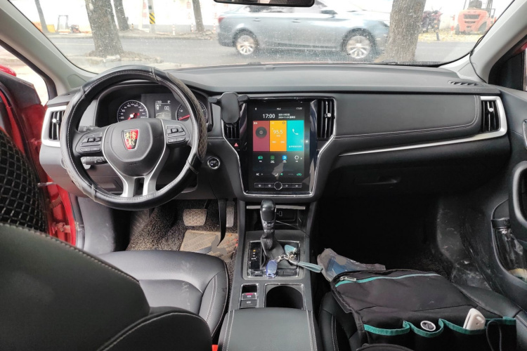 荣威i6 2019款 PLUS 1.6L CVT 4G互联旗舰大赞版中控内饰12