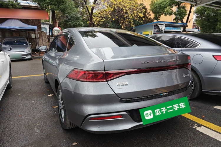 比亚迪 秦PLUS 2023款 冠军版 EV 510KM超越型车身外观4