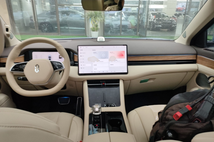 鸿蒙智行 问界M7 2024款 1.5T 后驱Plus版 5座中控内饰12
