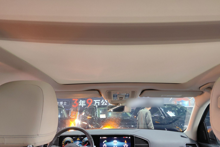 奔驰GLE 2020款 GLE 450 4MATIC 时尚型中控内饰22